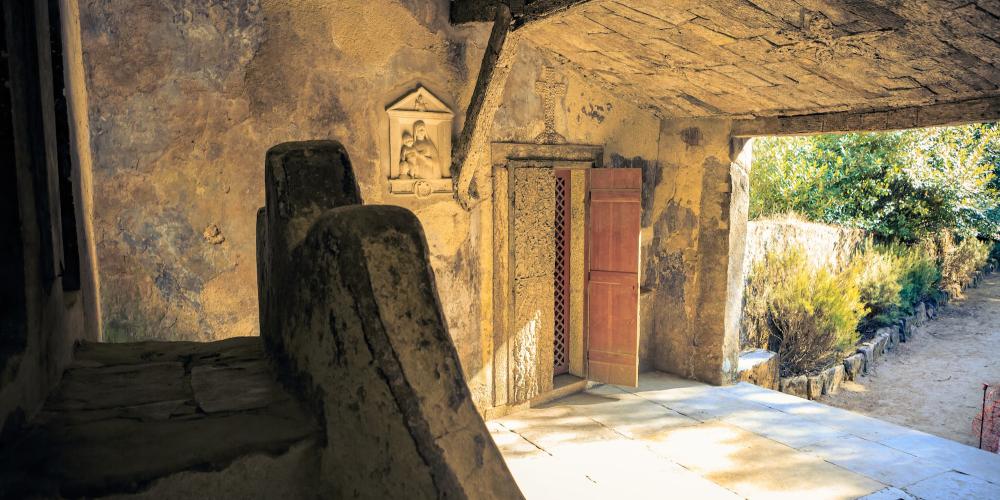 Convent of the Capuchos was abandoned in 1834, with the abolition of the religious orders brought about by the liberal regime. – © Val Thoermer / Shutterstock