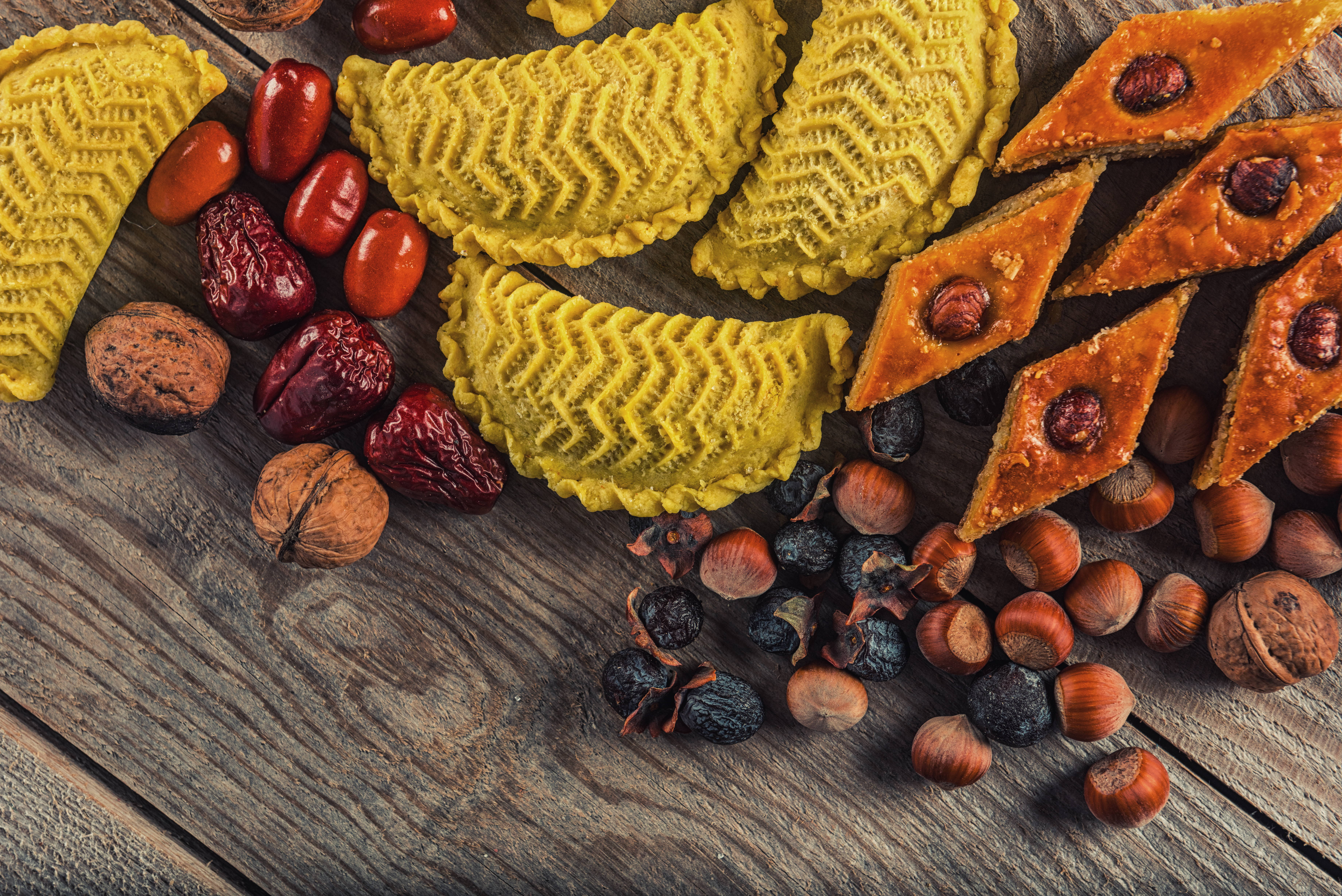 traditional Persian sweet pastry – © Vastram / Shutterstock traditional Persian sweet pastry – © Vastram / Shutterstock