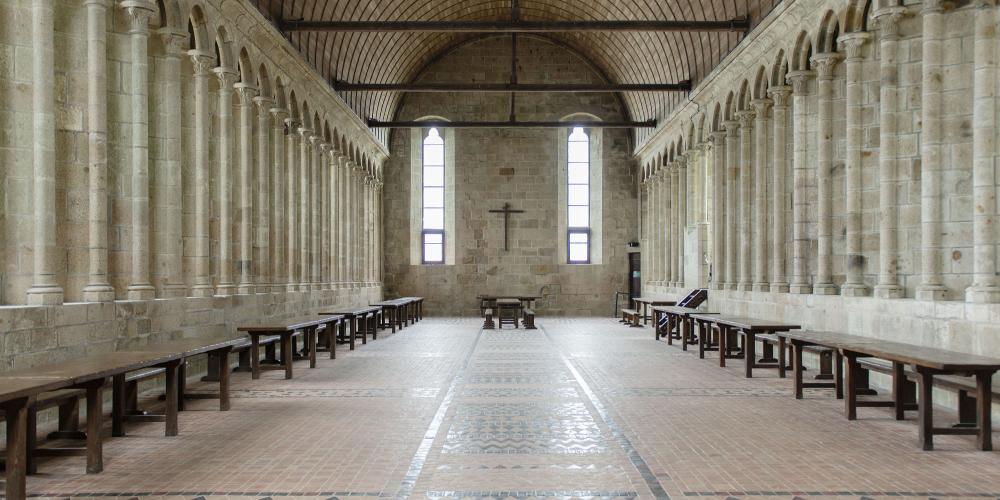 Mont-Saint-Michel Abbey: the monks' ancient Refectory. – © Colombe Clier / Centre des monuments nationaux