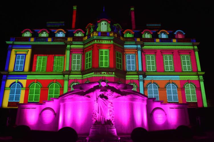 视频记录了在香槟大道举行庆祝活动 – © Michel Jolyot / Collection Ville d’Epernay
