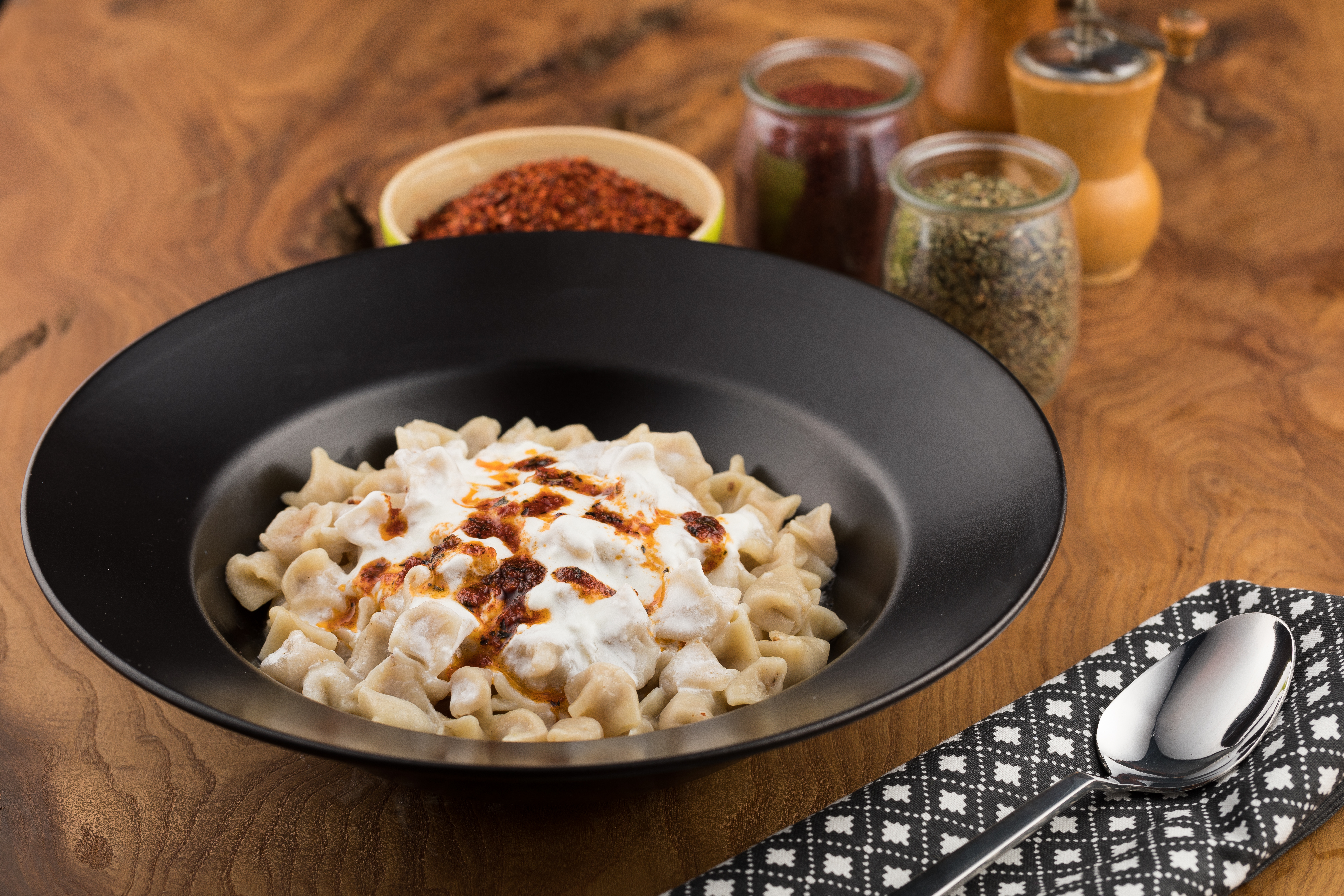 Delicious Manti, an Uzbek speciality - photo by Sinan Niyazi KUTSAL / Shutterstock.com