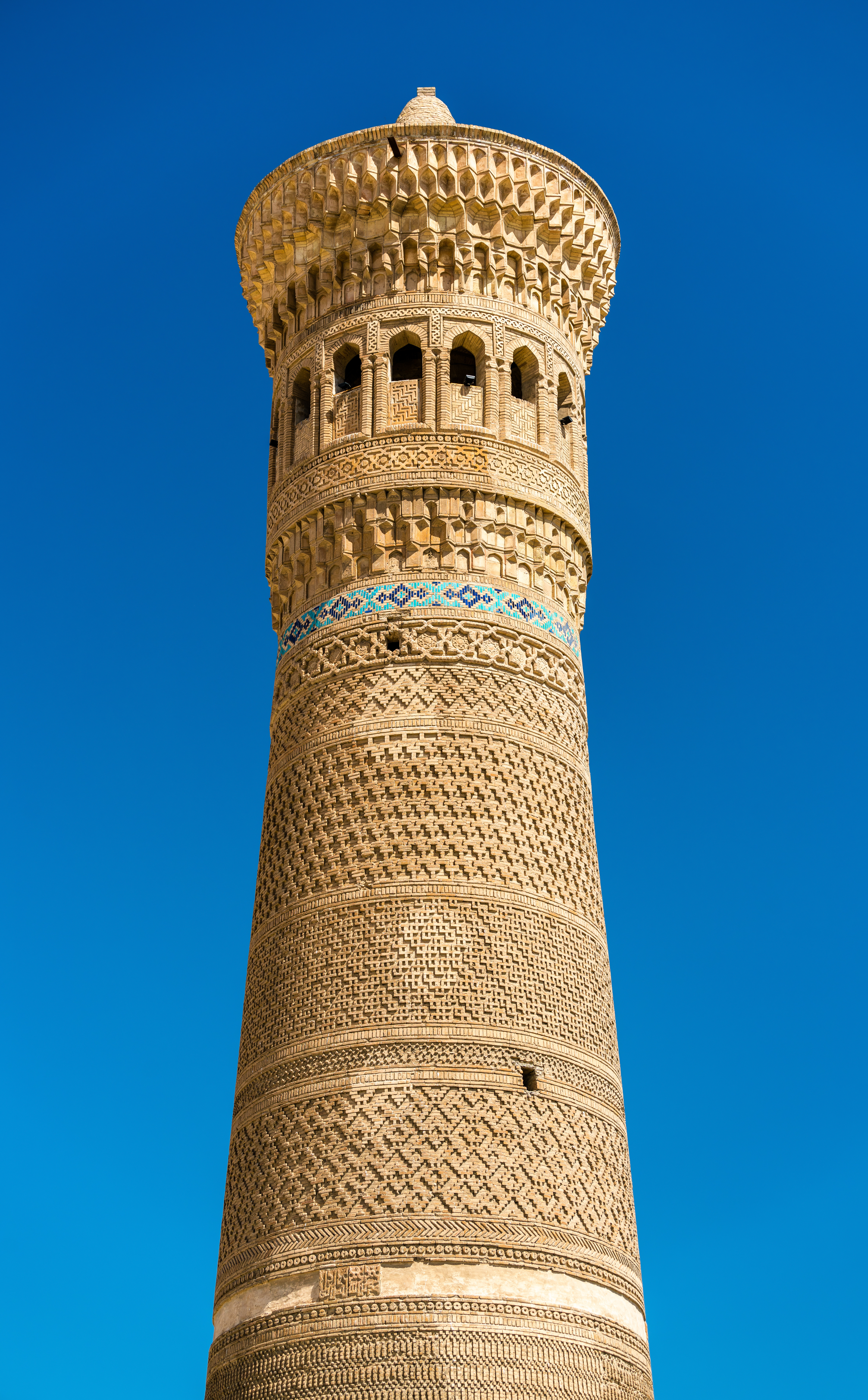 The Kalyan minaret - Photo by Leonid Andronov / Shutterstock.com
