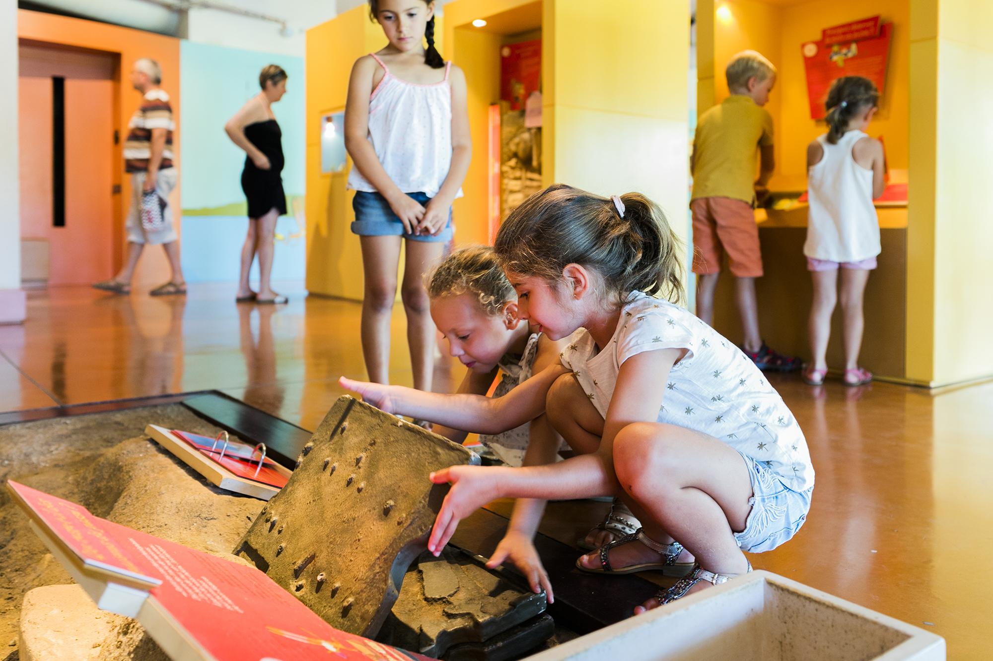 Côté culture, les enfants peuvent se faire archéologistes et explorer et découvrir le passé. - © Aurelio Rodriguez