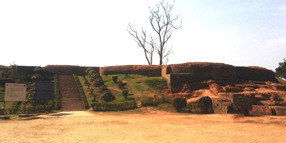 Mahasthangarh citadel, approach to Jhahajghata (Ship Harbour) Bogura – © Bangladesh Department of Archaeology