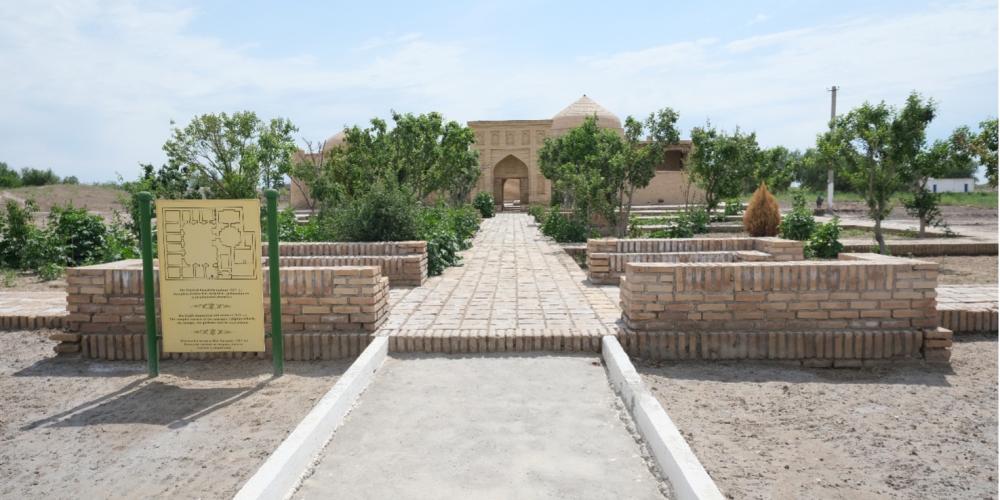 The entrance to the old town, where visitors can explore the monuments. – © Kunya Urgench Site The entrance to the old town, where visitors can explore the monuments. – © Kunya Urgench Site