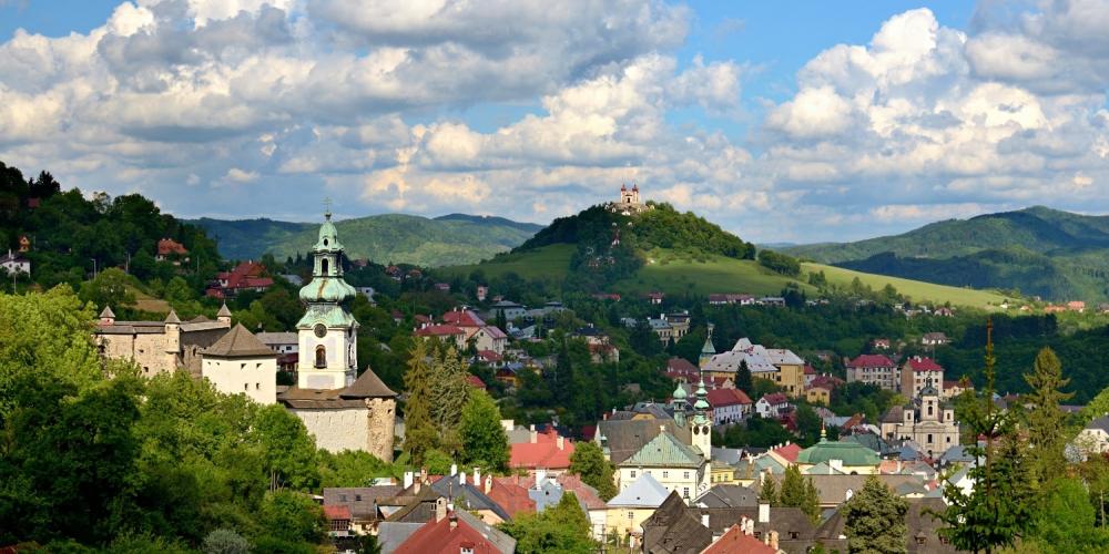 In the 18th century, Banská Štiavnica had three large churches and several chapels. The Baroque style came with a new attractive architectural and artistic language, and all of the original churches were renovated in the spirit of this style. – © Jan Petrik In the 18th century, Banská Štiavnica had three large churches and several chapels. The Baroque style came with a new attractive architectural and artistic language, and all of the original churches were renovated in the spirit of this style. – © Jan Petrik