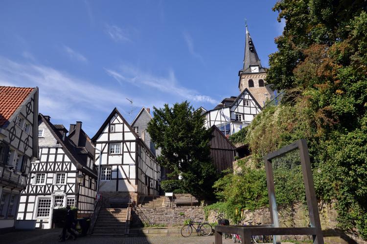 The half-timbered houses in Kettwig's old town are among the oldest medieval buildings in the historical centre. The church staircase dates from the 14th century. – © Editing Department / City of Essen