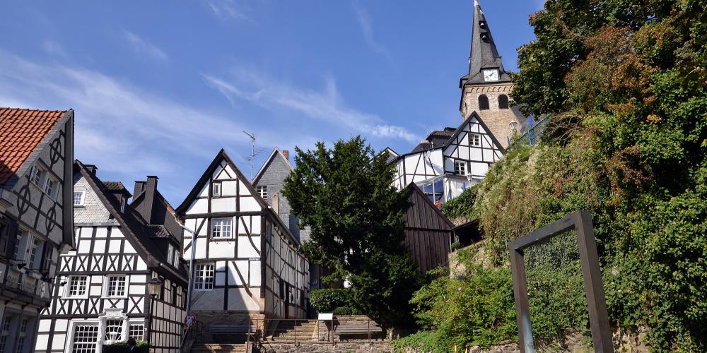 The half-timbered houses in Kettwig's old town are among the oldest medieval buildings in the historical centre. The church staircase dates from the 14th century. – © Editing Department / City of Essen The half-timbered houses in Kettwig's old town are among the oldest medieval buildings in the historical centre. The church staircase dates from the 14th century. – © Editing Department / City of Essen