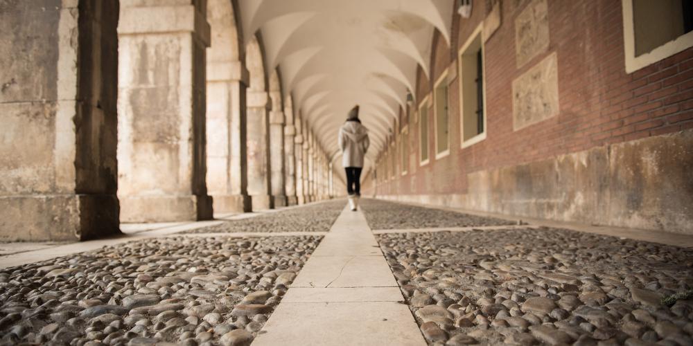 The Royal Palace of Aranjuez's archway. – © Carlos G. Lopez / Shutterstock The Royal Palace of Aranjuez's archway. – © Carlos G. Lopez / Shutterstock