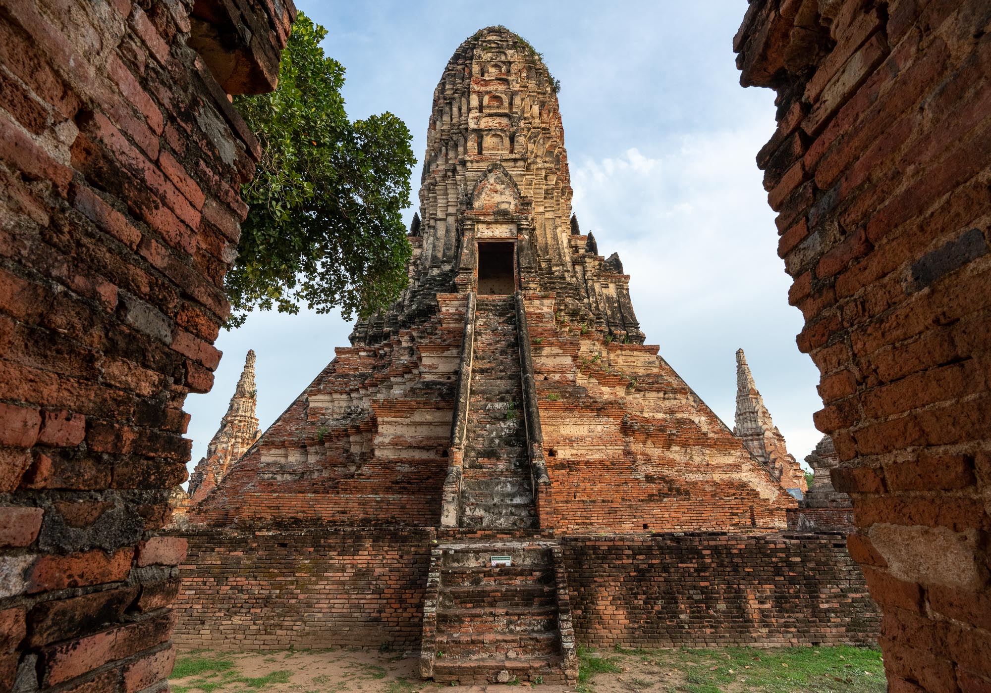 Wat Chaiwatthanaram | World Heritage Journeys Buddha