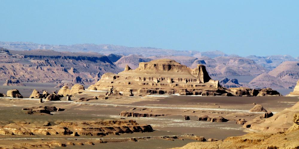 Kalout mountains around Lut Desert. – © Mehran Maghsoudi Kalout mountains around Lut Desert. – © Mehran Maghsoudi