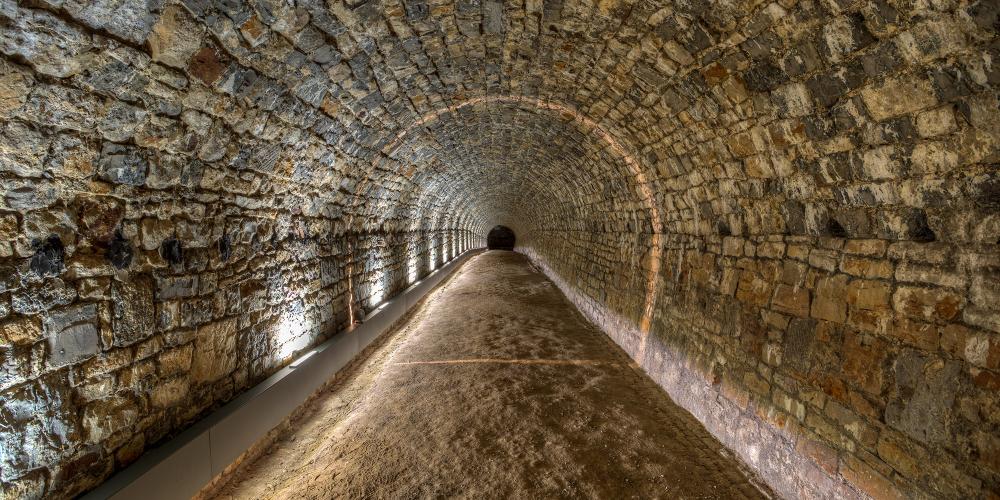 The restored underground levels of the Citadel of Namur, with a new guided tour of the permanent display. – © Vincent Ferooz / Pixel Komando