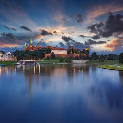 During certain periods, as much as a third of the king’s earnings derived from the salt industry here. The “white gold” was used to maintain the courts, pay clerks, and build castles and churches. The income was also used to fund the first Polish university in Kraków in the 14th century. – © Kanuman / Shutterstock.com