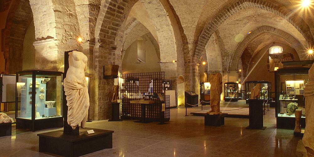 The Archaeological Museum of Teanum Sidicinum is part of the late Gothic monument complex that houses the Statue of Venus in Pentelic marble (I century A. D.) that was excavated from the Roman Theatre. – © Sidicinum Archaeological Museum