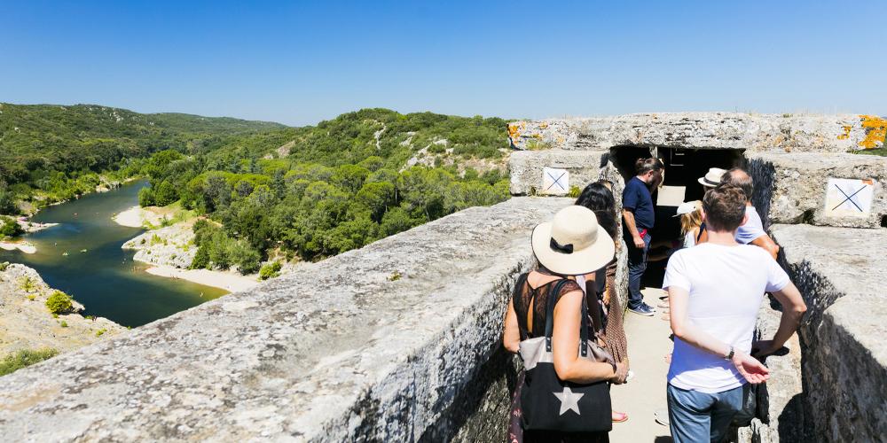 Our guide will make you discover the water channel, at the third level of the bridge. – © Aurelio Rodriguez Our guide will make you discover the water channel, at the third level of the bridge. – © Aurelio Rodriguez