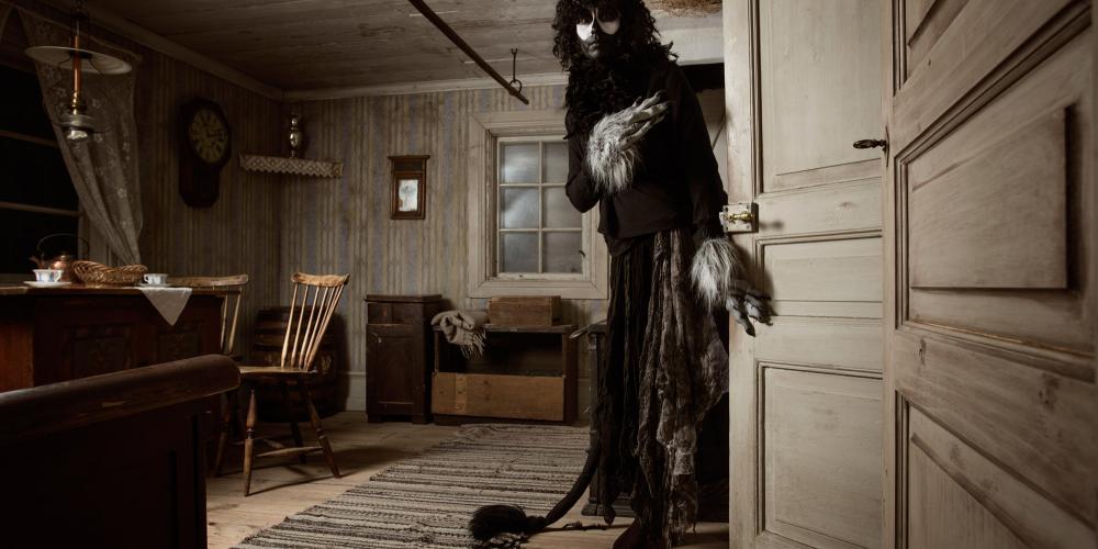 The mythological figure “Mörksuggan” in the old miner’s cabin in the exhibition “World Heritage and Industrial Landscape Falun.” – © Ryan Garrison