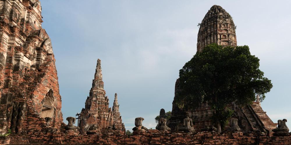 The soaring towers of Wat Chaiwatthanaram make this one of the most popular temples for visitors to Ayutthaya. – © Michael Turtle