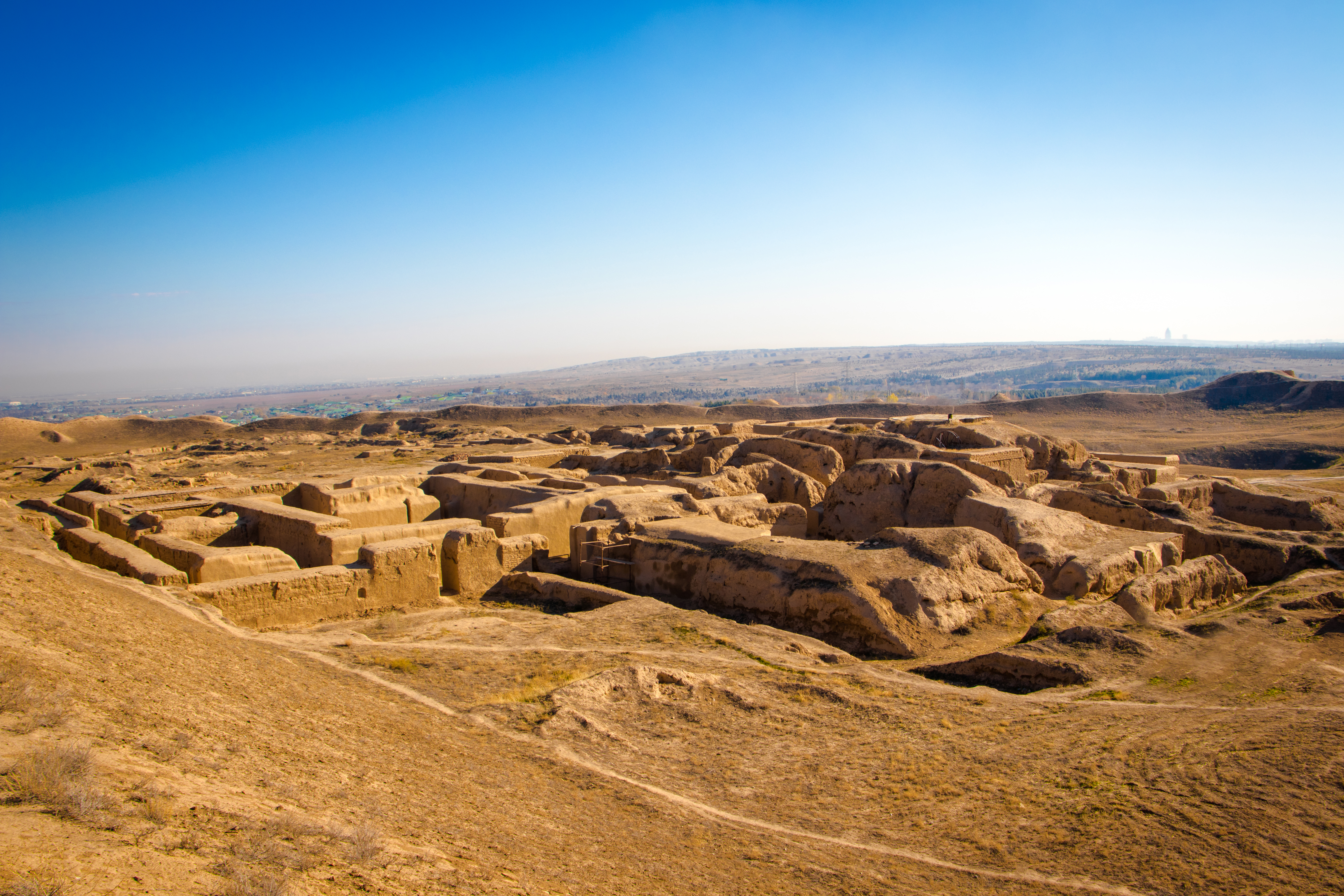 In Nisa, visitors have the opportunity to view the foundations of the influential ancient city. © Eziz Charyyev / Shutterstock