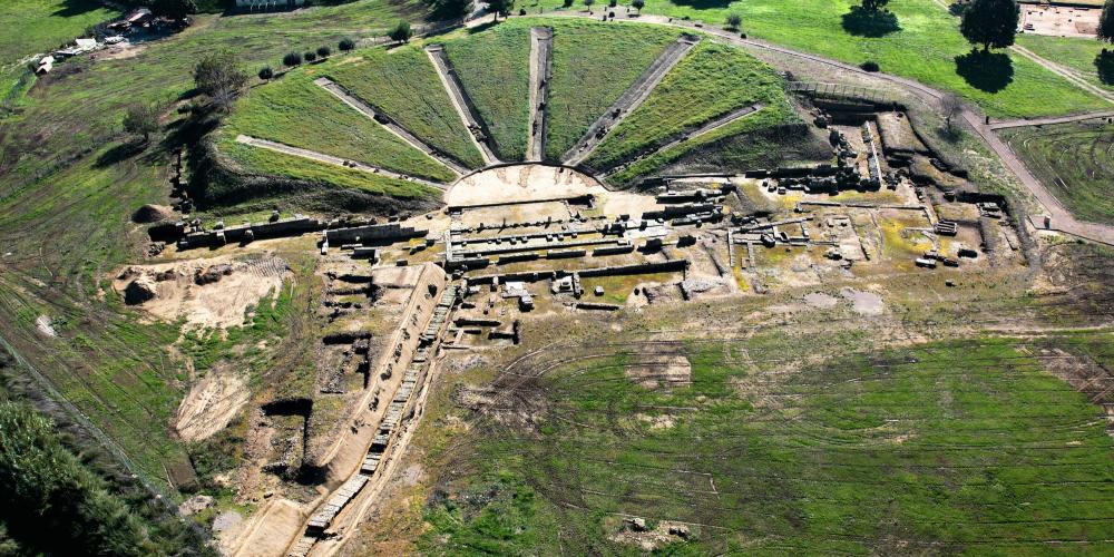 The ancient theatre is one of many attractions at the archaeological site of Elis. – © Hellenic Ministry of Culture and Sports / Ephorate of Antiquities of Ilia.