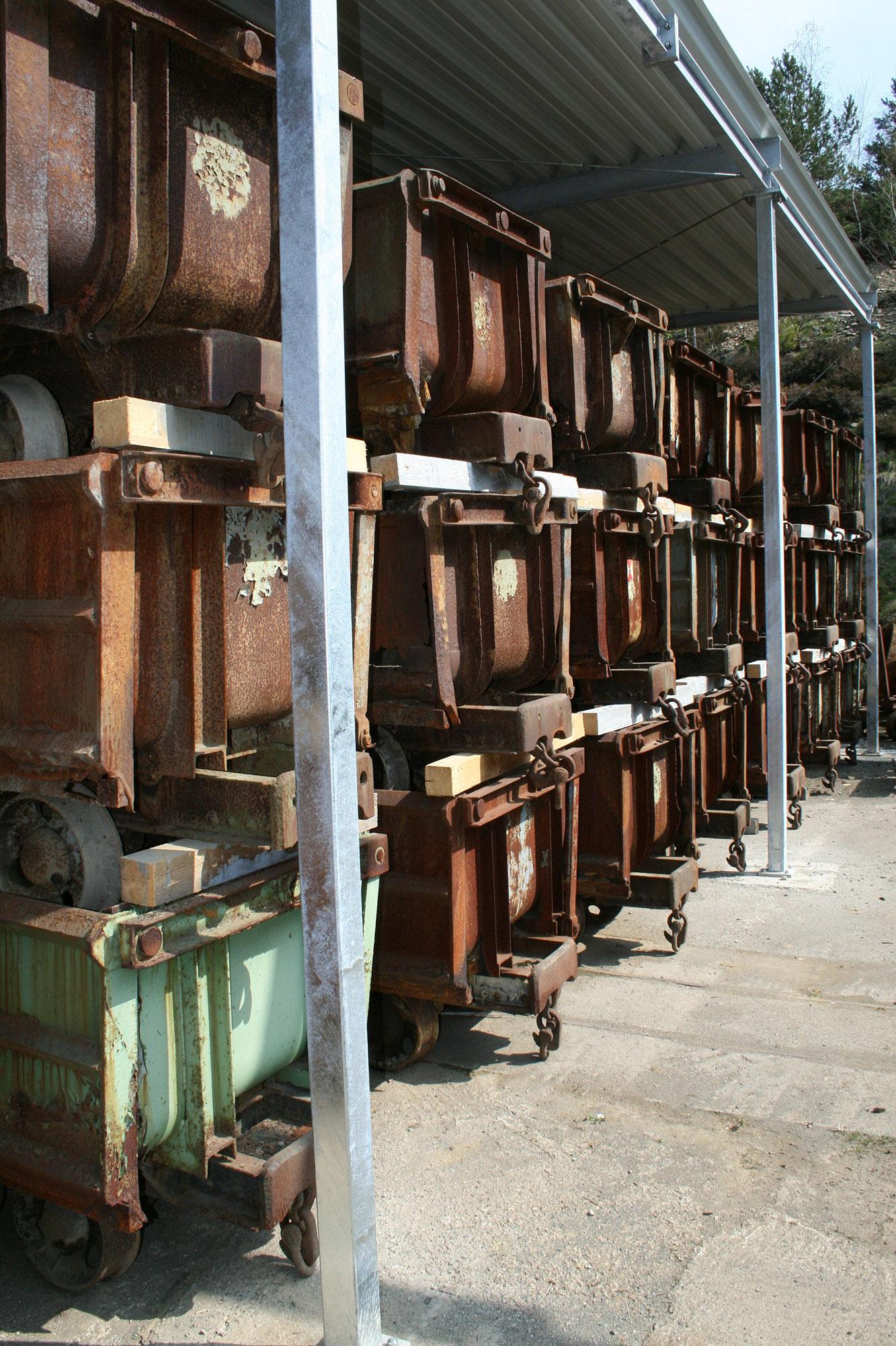 The Rammelsberg Collection includes objects of work, for example these old mine trains. - © Weltkulturerbe Rammelsberg