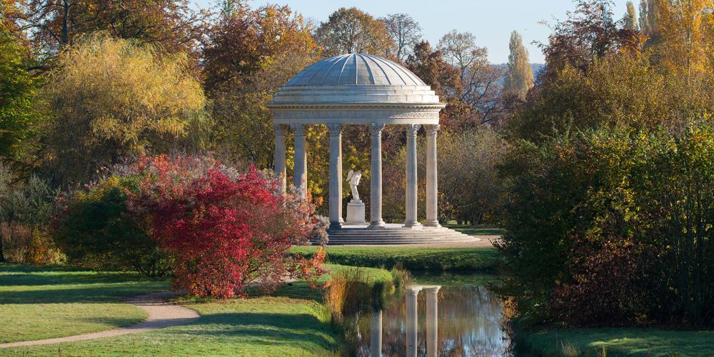 En 1774, Louis XVI offre le Petit Trianon et son domaine en cadeau à sa jeune épouse Marie-Antoinette. – © Thomas Garnier