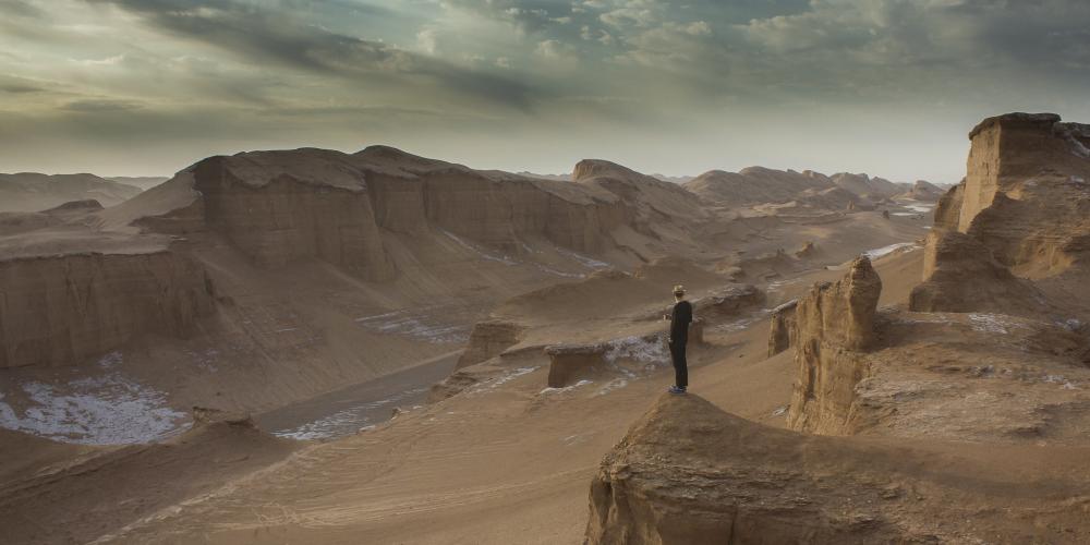 The tranquil landscape of Lut Desert. – © Hamed Pooyandeh
