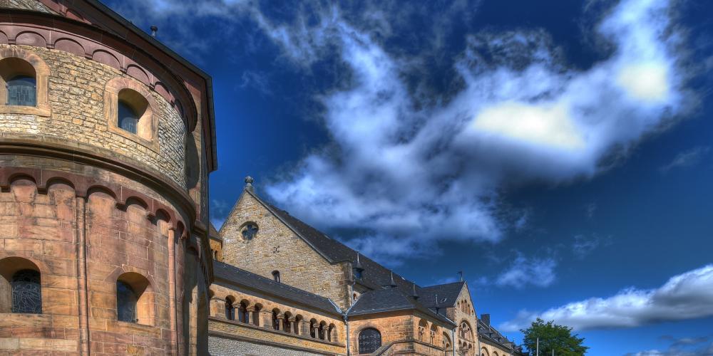 Heinrich III. - at the end of his days - decreed that his heart and his bowels should be buried in Goslar, in the collegiate church of St. Simon and Judas, which he had founded. – © Stefan Schiefer / GOSLAR marketing gmbh Heinrich III. - at the end of his days - decreed that his heart and his bowels should be buried in Goslar, in the collegiate church of St. Simon and Judas, which he had founded. – © Stefan Schiefer / GOSLAR marketing gmbh