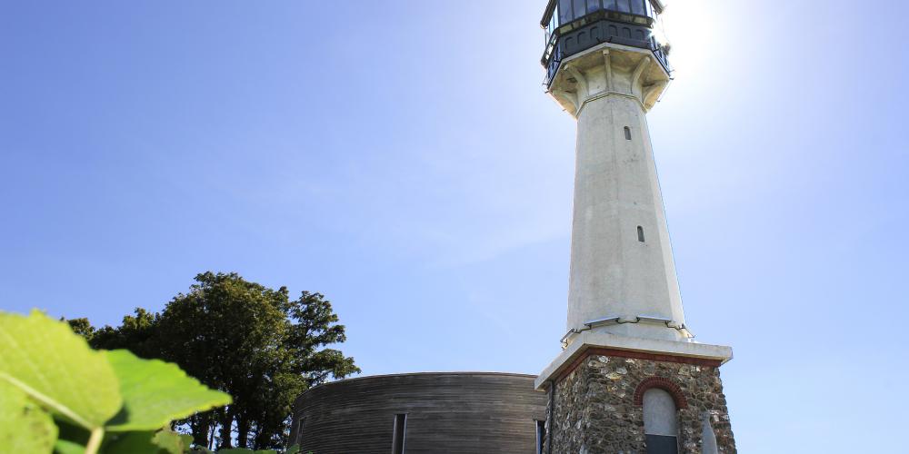 The Verzenay lighthouse has a 360 ° view of the vineyards below. – © Carmen Moya 2012 / Reims Tourism collection The Verzenay lighthouse has a 360 ° view of the vineyards below. – © Carmen Moya 2012 / Reims Tourism collection
