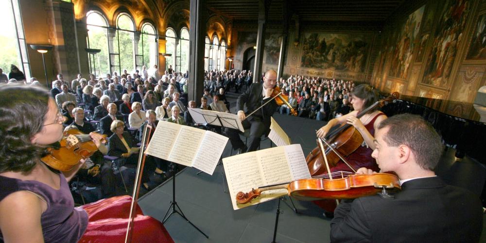During the six weeks of the festival, international stars of classical music perform in selected locations like the Imperial Palace or the Ore Mine of Rammelsberg. – © Martin Schenk / Musikfest Goslar Harz During the six weeks of the festival, international stars of classical music perform in selected locations like the Imperial Palace or the Ore Mine of Rammelsberg. – © Martin Schenk / Musikfest Goslar Harz