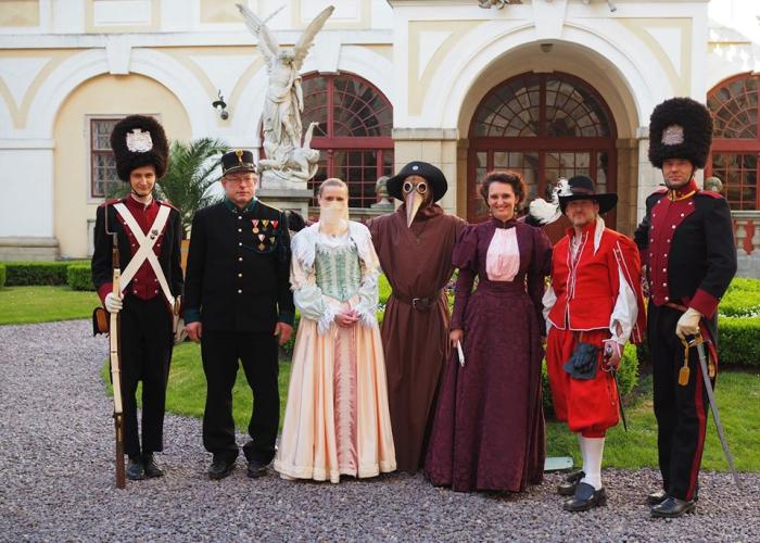 During the tourist season, the Bishop's Men organise guided tours of Kroměříž dressed in period costumes. – © Archive of the Archiepiscopal Castle Kroměříž
