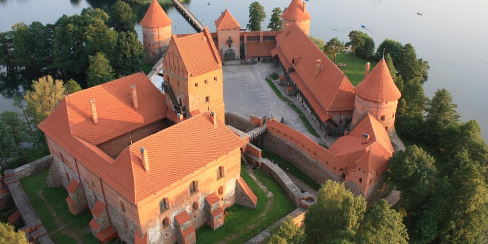Trakai is one of the most visited spots in Lithuania and its tourism symbol—like Venice for Italy, or St Petersburg in Russia. – © Vytautas Samarinas Trakai is one of the most visited spots in Lithuania and its tourism symbol—like Venice for Italy, or St Petersburg in Russia. – © Vytautas Samarinas