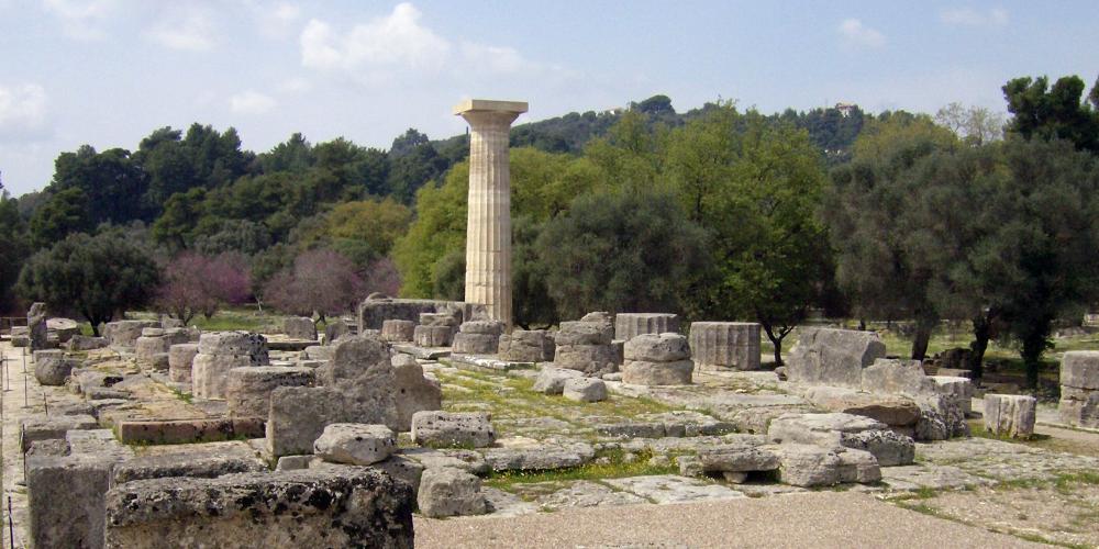 Le temple dorique de Zeus (476-457 avant JC) est célèbre pour ses splendides sculptures décoratives et la statue colossale du dieu, un chef-d'œuvre de Phidias. – © Hellenic Ministry of Culture and Sports / Ephorate of Antiquities of Ilia Le temple dorique de Zeus (476-457 avant JC) est célèbre pour ses splendides sculptures décoratives et la statue colossale du dieu, un chef-d'œuvre de Phidias. – © Hellenic Ministry of Culture and Sports / Ephorate of Antiquities of Ilia