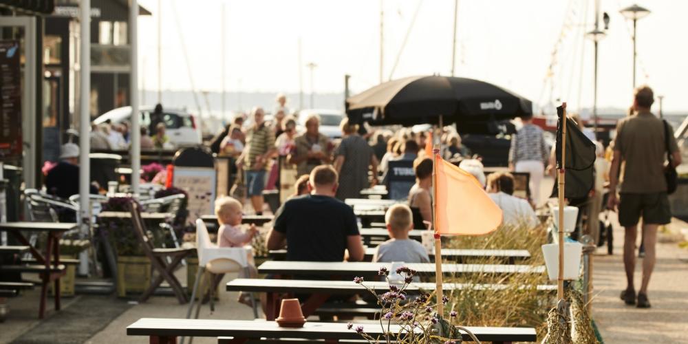 The many fishing villages along the Riviera offer great restaurant and picnic opportunities in the harbour. – © John Bendtsen The many fishing villages along the Riviera offer great restaurant and picnic opportunities in the harbour. – © John Bendtsen