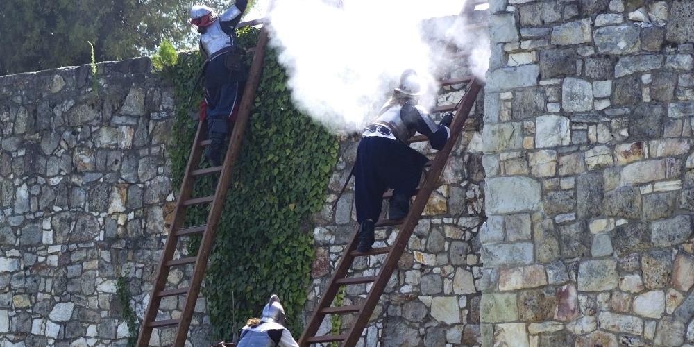 Enactment of the battle of the Sárospatak castle in the town’s summer historical festival on the third weekend of June. – © Laszlo Varadi