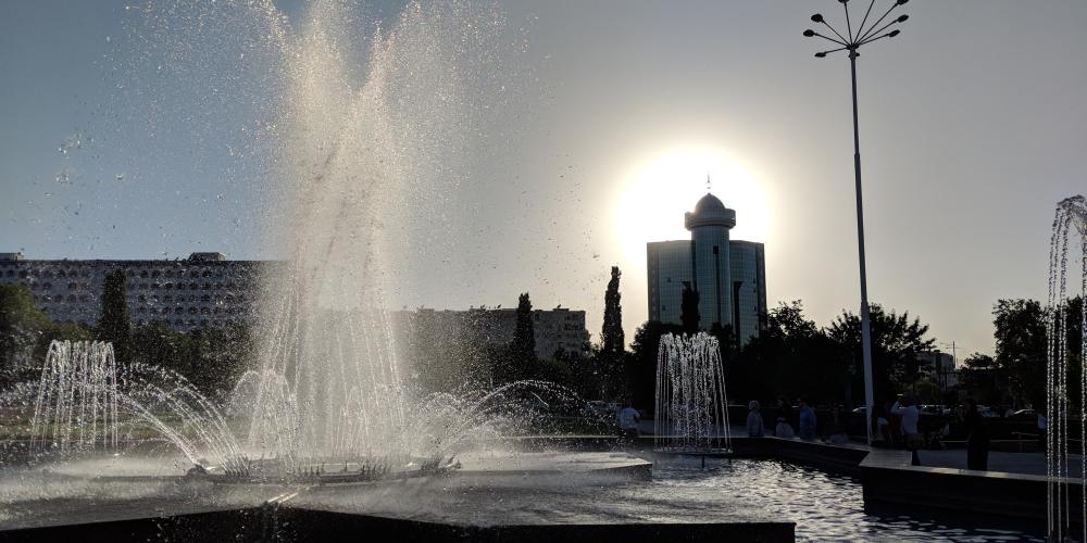 Water fountains in a park in Tashkent, Uzbekistan – Photo by Brian Ma