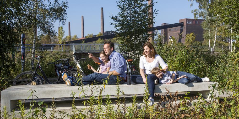 The Zollverein Park is a special nature and adventure area and therefore a popular destination for excursions. – © Jochen Tack / Zollverein Foundation