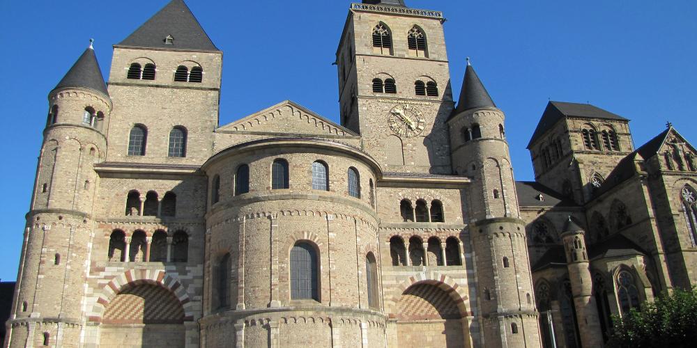 In its entirety, the cathedral is a compendium of European architectural and art history: all the phases from late antiquity to the present day can be traced, and all European epochs are represented in the decorative furnishings. – © Trier Tourismus und Marketing GmbH