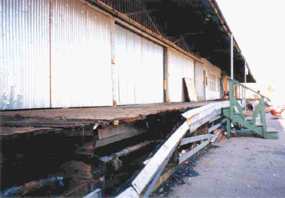 Blue Goose Fruit Shed Sierra Nevada Geotourism