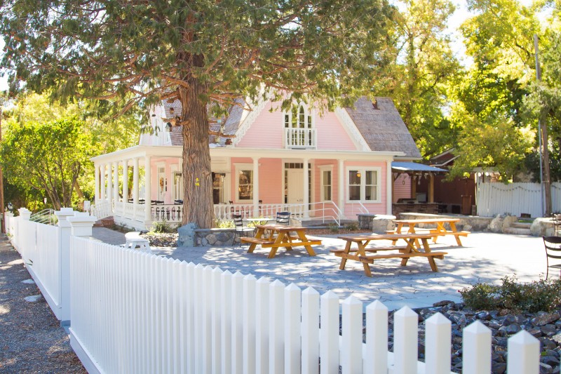 The Pink House | Sierra Nevada Geotourism
