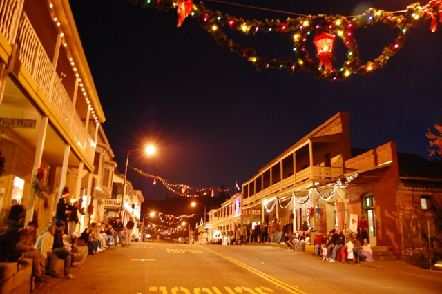 Sutter Creek Charles Dickens Christmas Open House Sierra Nevada