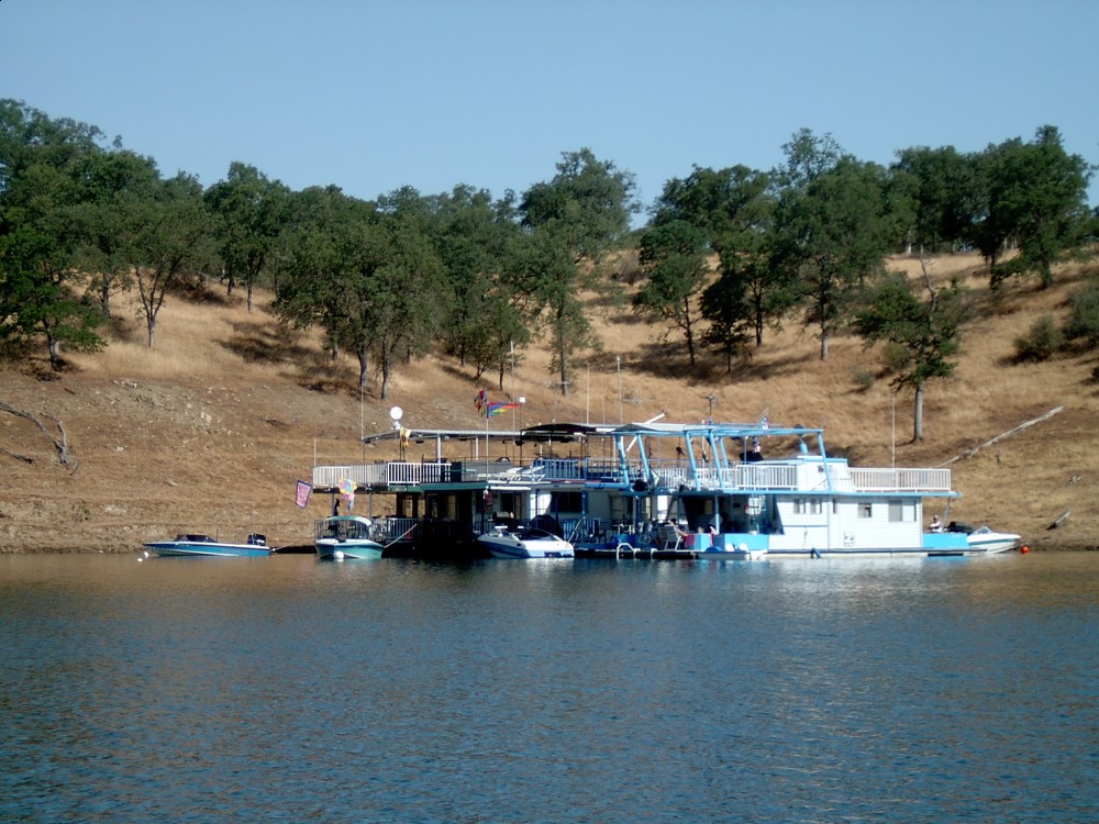 Don Pedro Lake Boating Sierra Nevada Geotourism