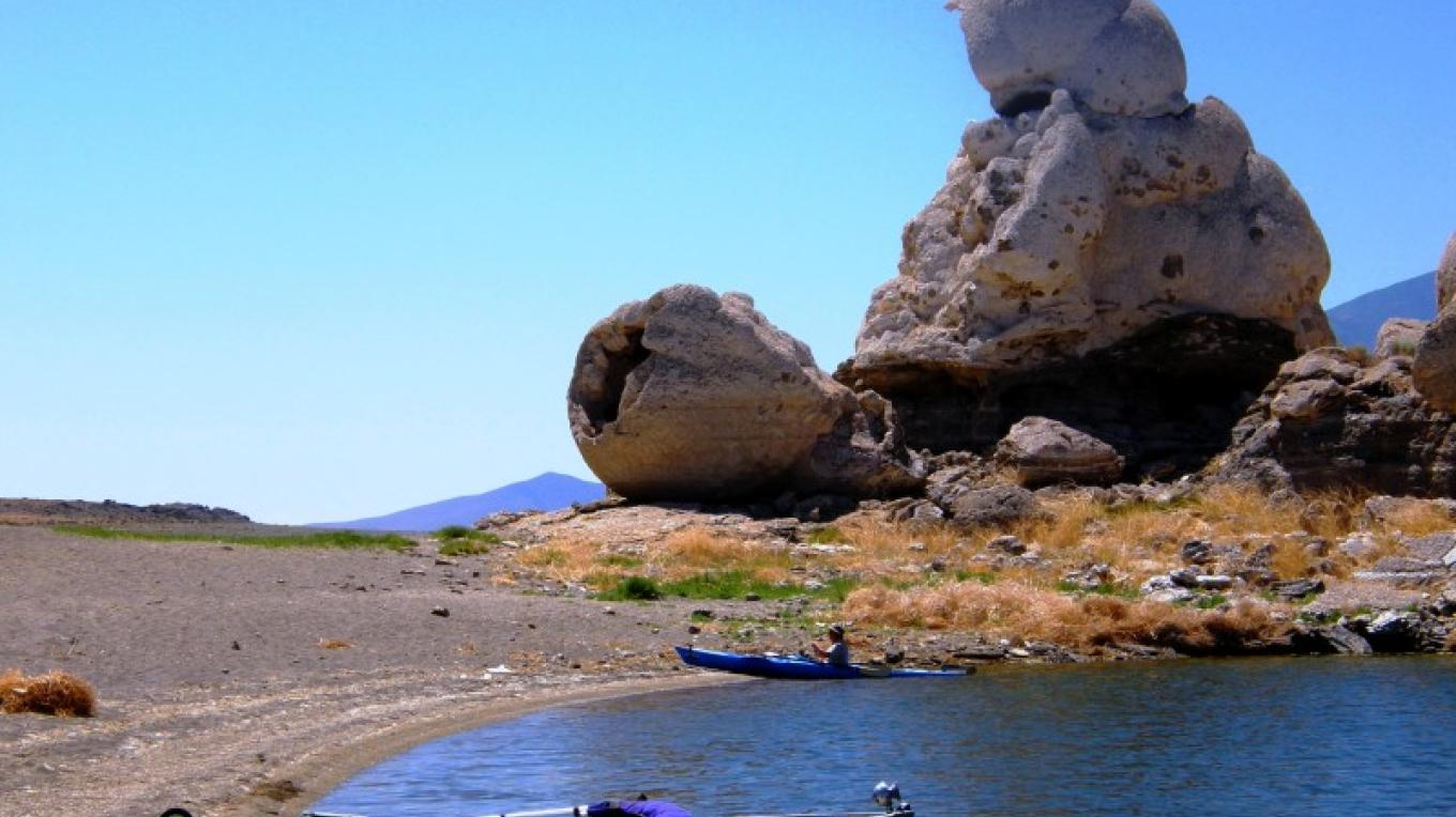 Pyramid Lake: A Complete Guide to Fishing, History, and Attractions Pyramid Lake: A Complete Guide to Fishing, History, and Attractions