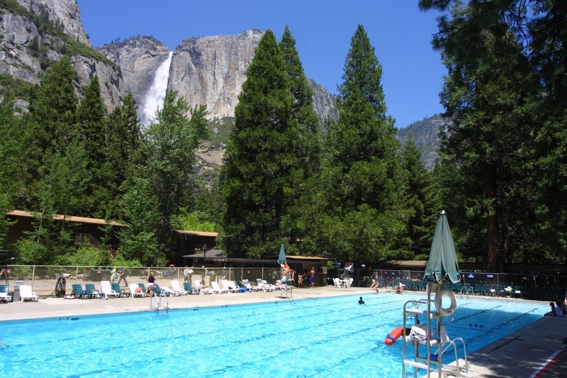 yosemite valley lodge tour and activity desk
