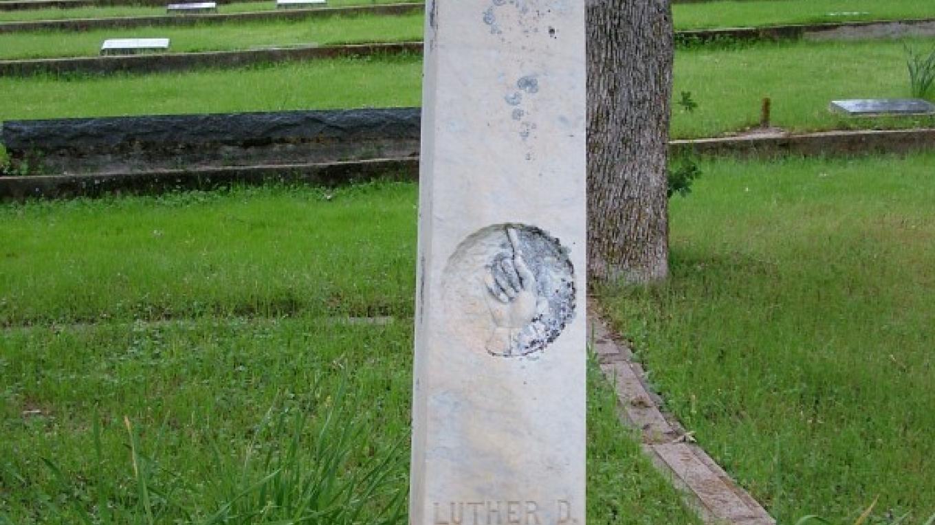 Three Rivers Cemetery | Sierra Nevada Geotourism