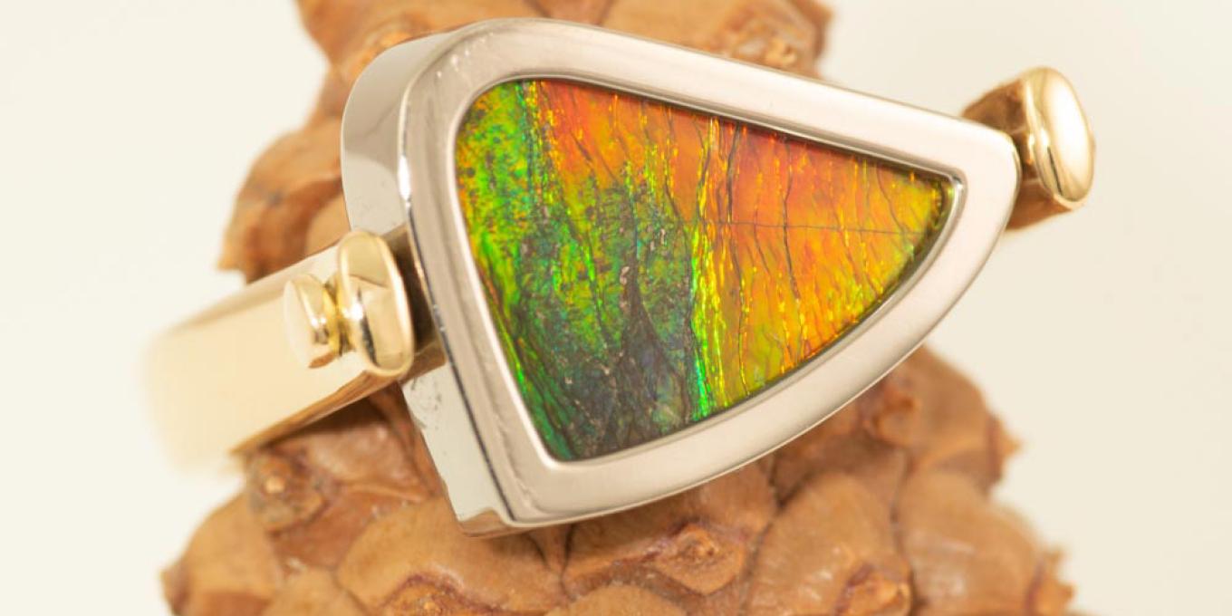 We always have a breathtaking collection of the best of Alberta's Ammolite jewelry in stock. – Come in and see the beauty of natural unadulterated Ammolite gems