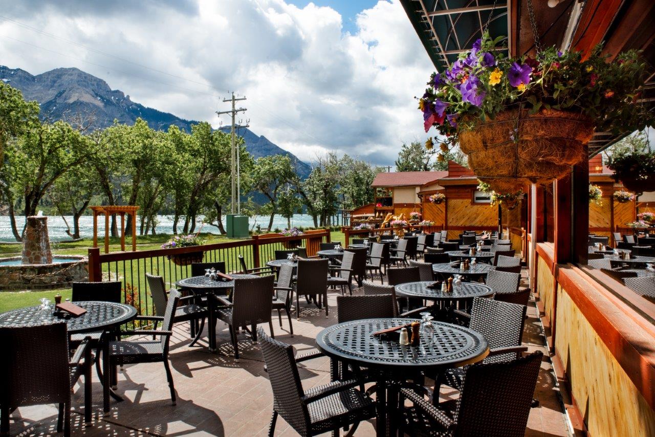 Bayshore Inn & Spa Waterton, Alberta Official Travel Information