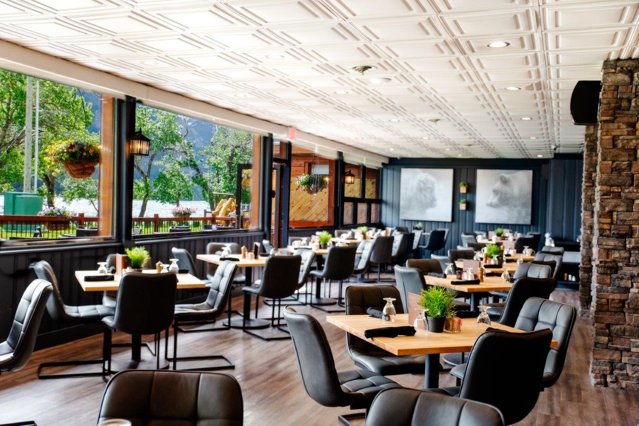 Bayshore Inn & Spa Waterton, Alberta Official Travel Information