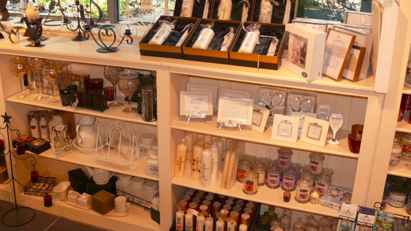 Jewelry gift 2025 shops near me