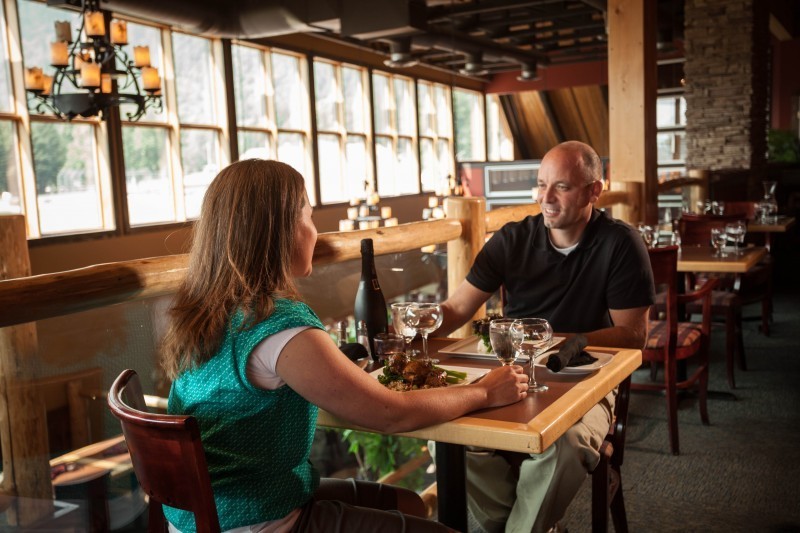 Vimy's Lounge and Grill Waterton