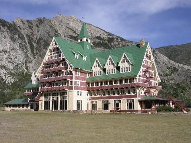Prince of Wales Hotel Waterton, Alberta Official Travel Information
